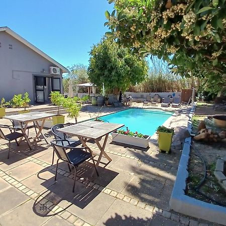 Ons Stee Bed And Breakfast Wellington Exterior photo