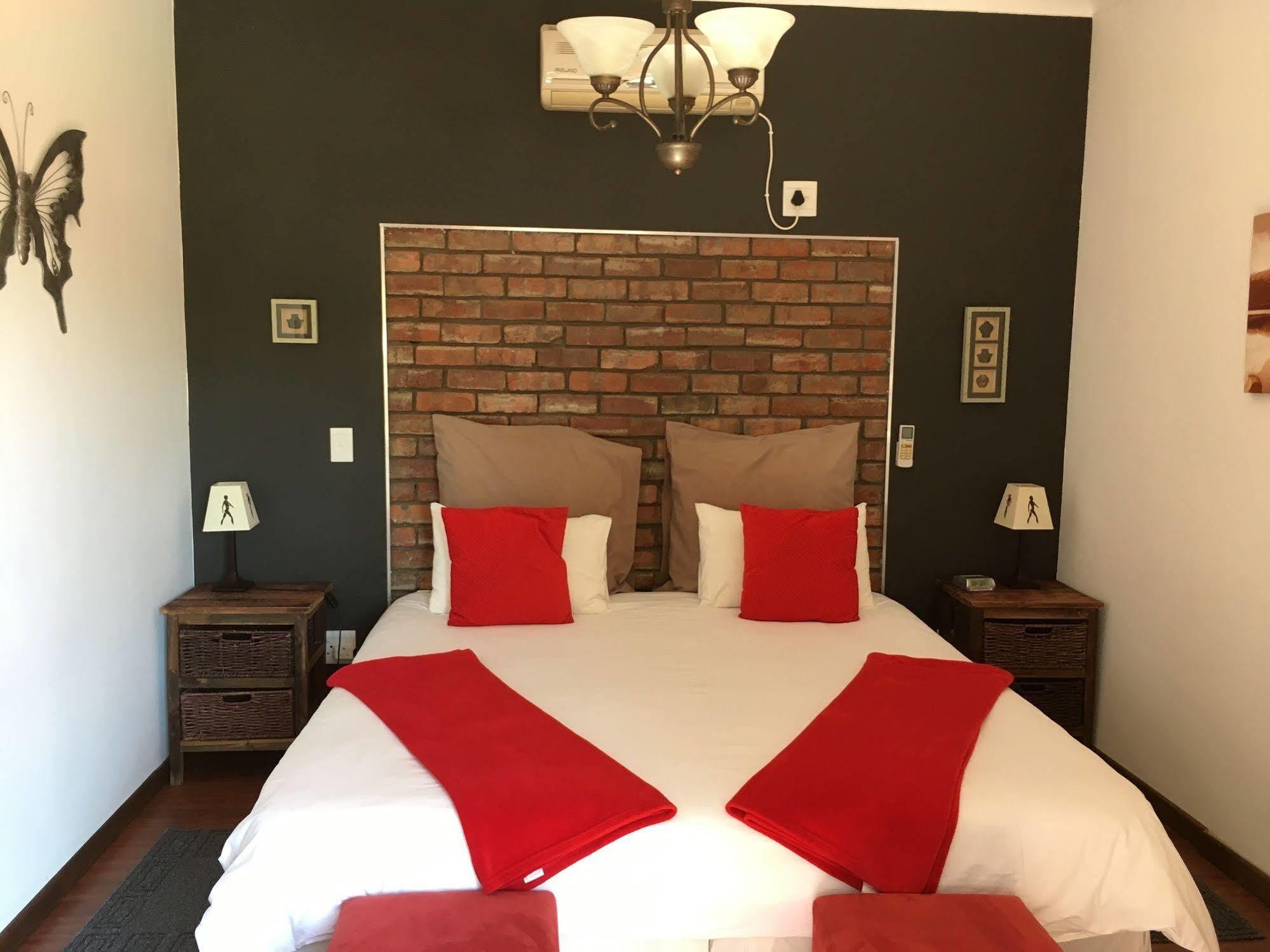 Ons Stee Bed And Breakfast Wellington Exterior photo